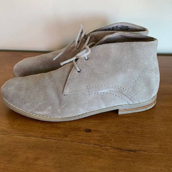 Franco Sarto Shoes | Franco Sarto Cream Suede Booties in Size 6.5 | Color: Cream | Size: 6.5 | Weslypipes90210's Closet